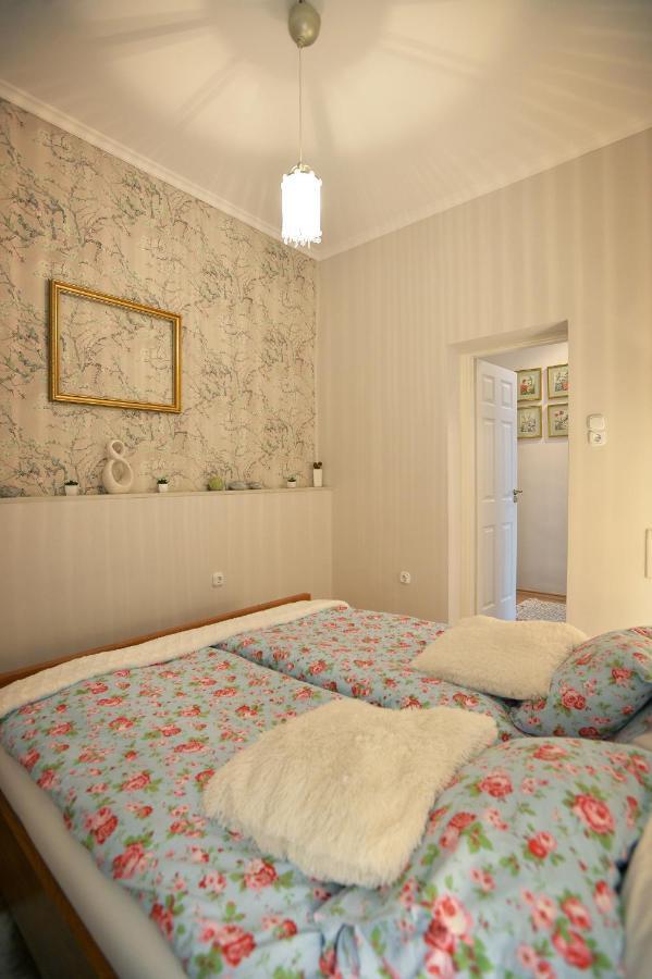 Janicsar Garden Apartman Эгер Экстерьер фото