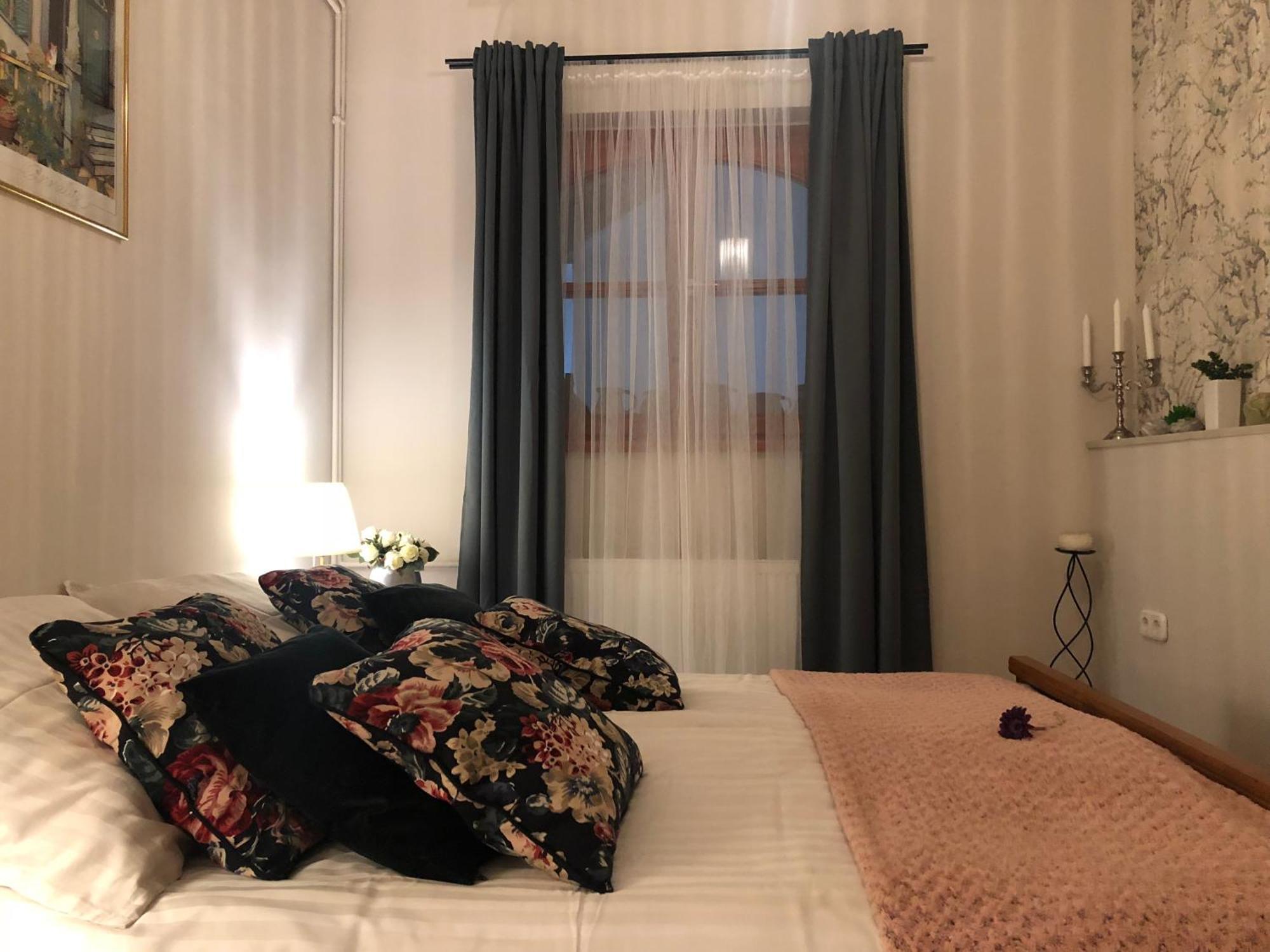 Janicsar Garden Apartman Эгер Экстерьер фото
