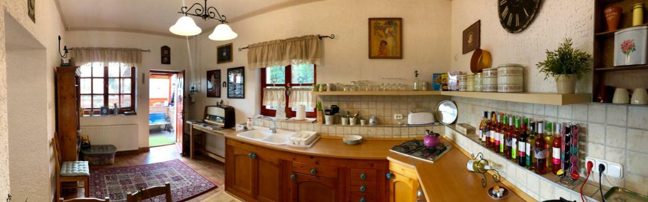 Janicsar Garden Apartman Эгер Экстерьер фото