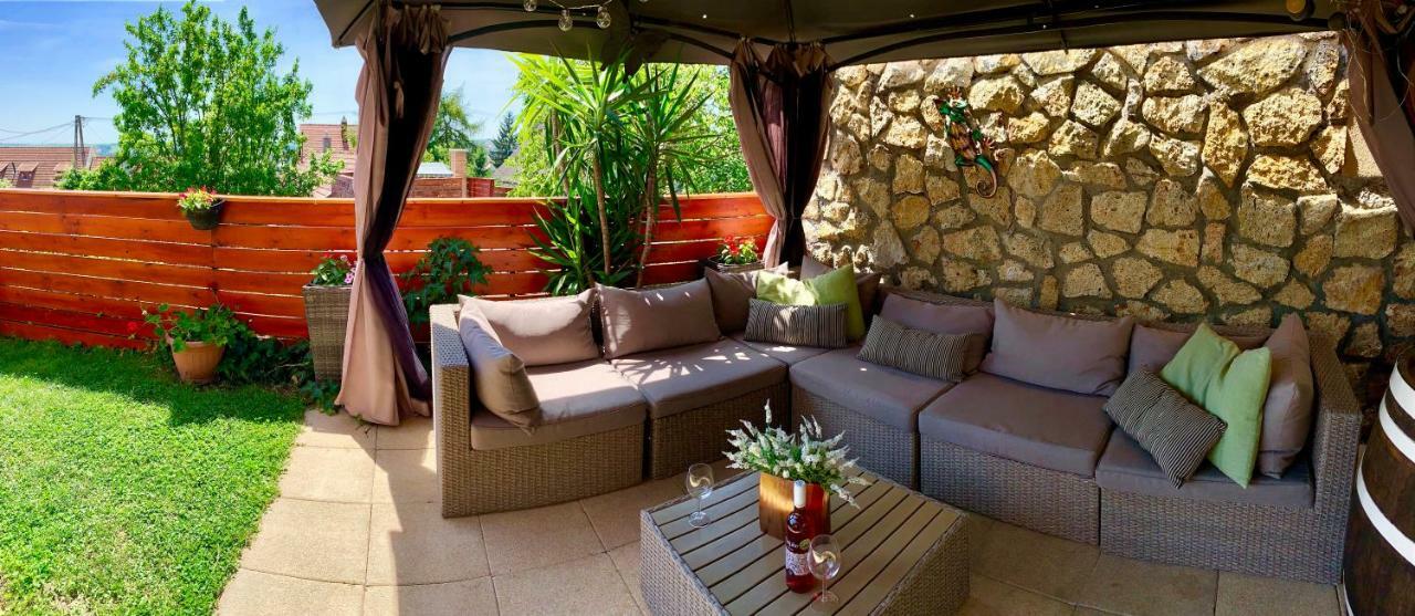 Janicsar Garden Apartman Эгер Экстерьер фото